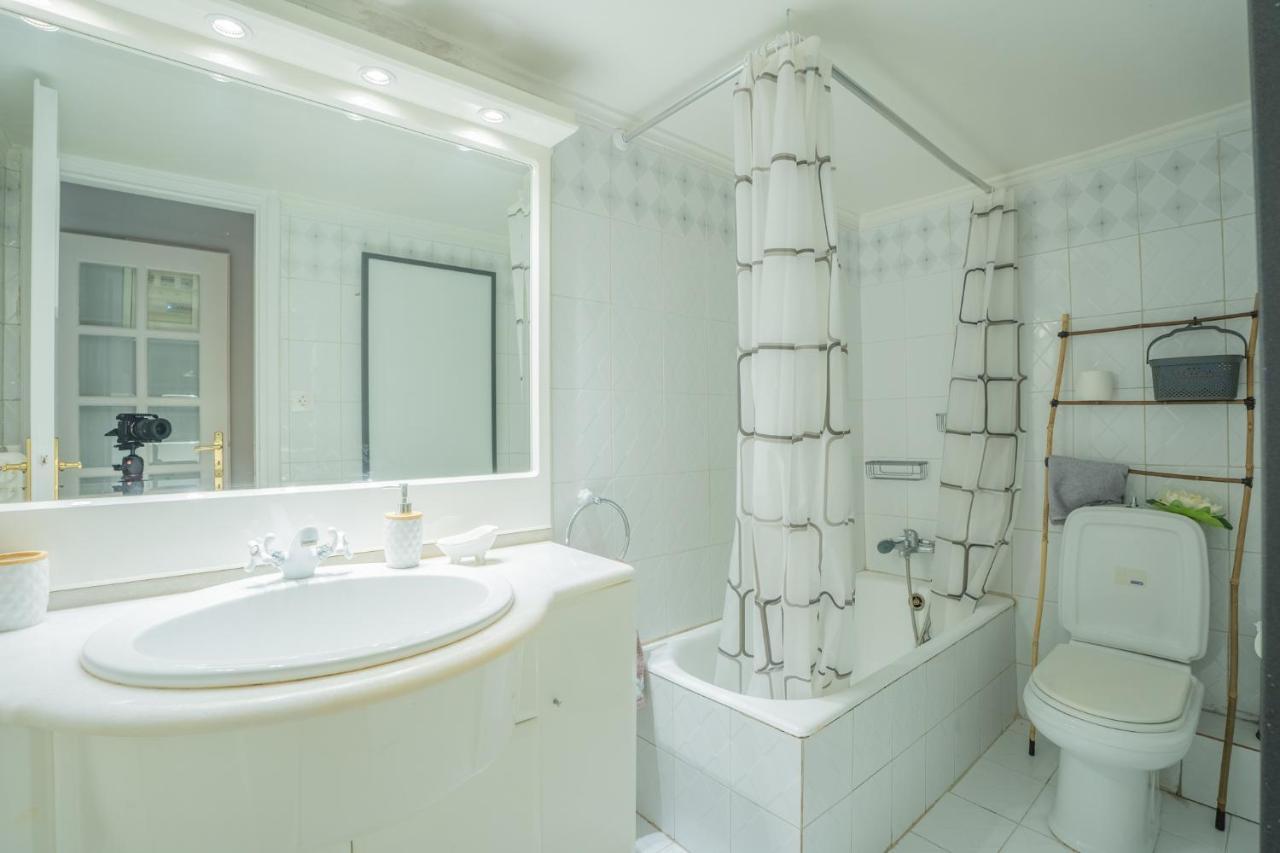 Neoclassic Modern Apa Ath Apartment Атина Екстериор снимка